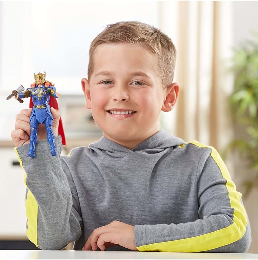 Figura Deluxe Thor Love and Thunder (Surtido de 2 Se venden por Separado ) 4a+