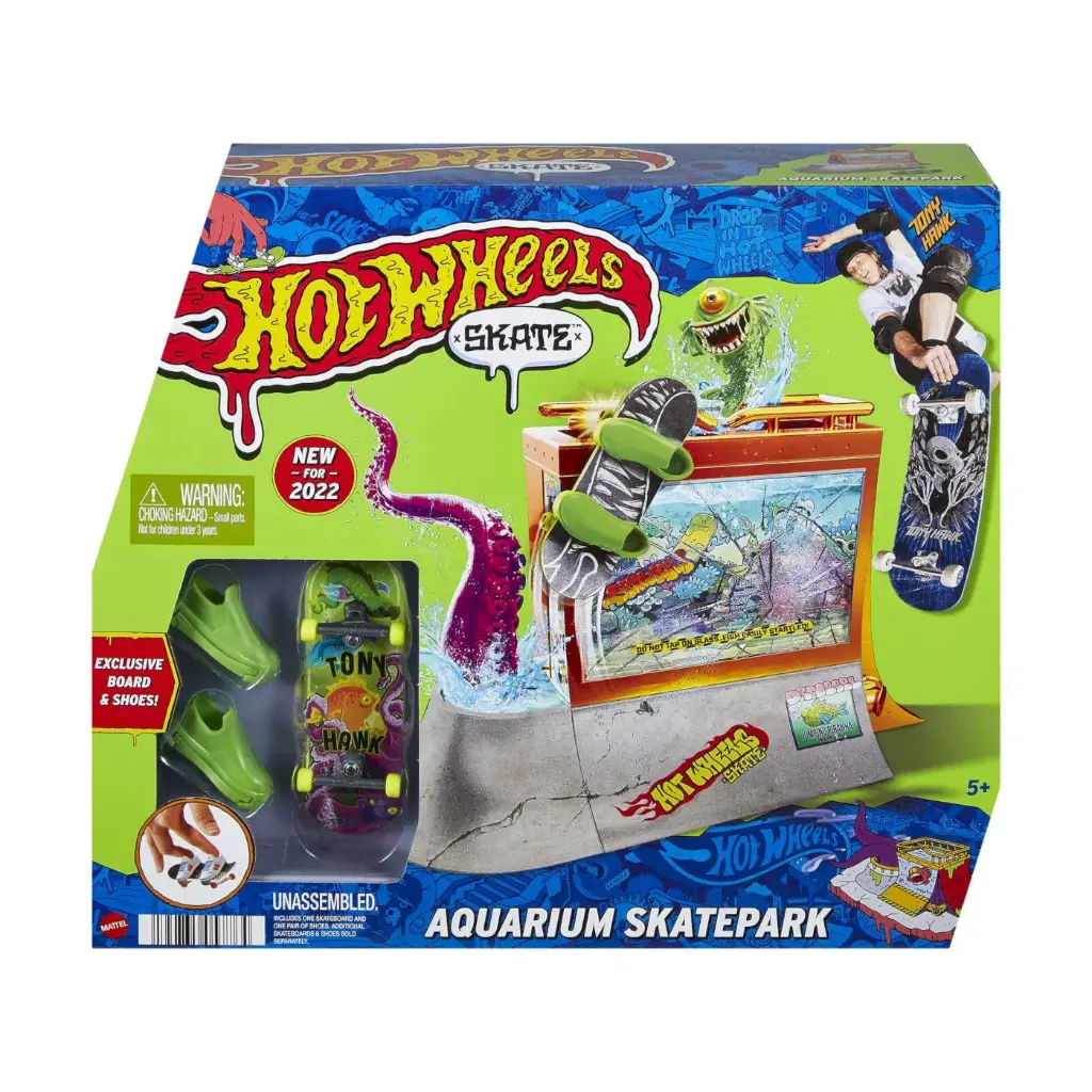 Conjunto de Skater en el Salon de Juegos Surt/3 5a+ (Se venden por Separado)