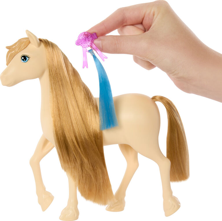 Barbie La Gran Persecucion de Caballos 3a+ ( Surtido de 2 - Se Venden por Separado )